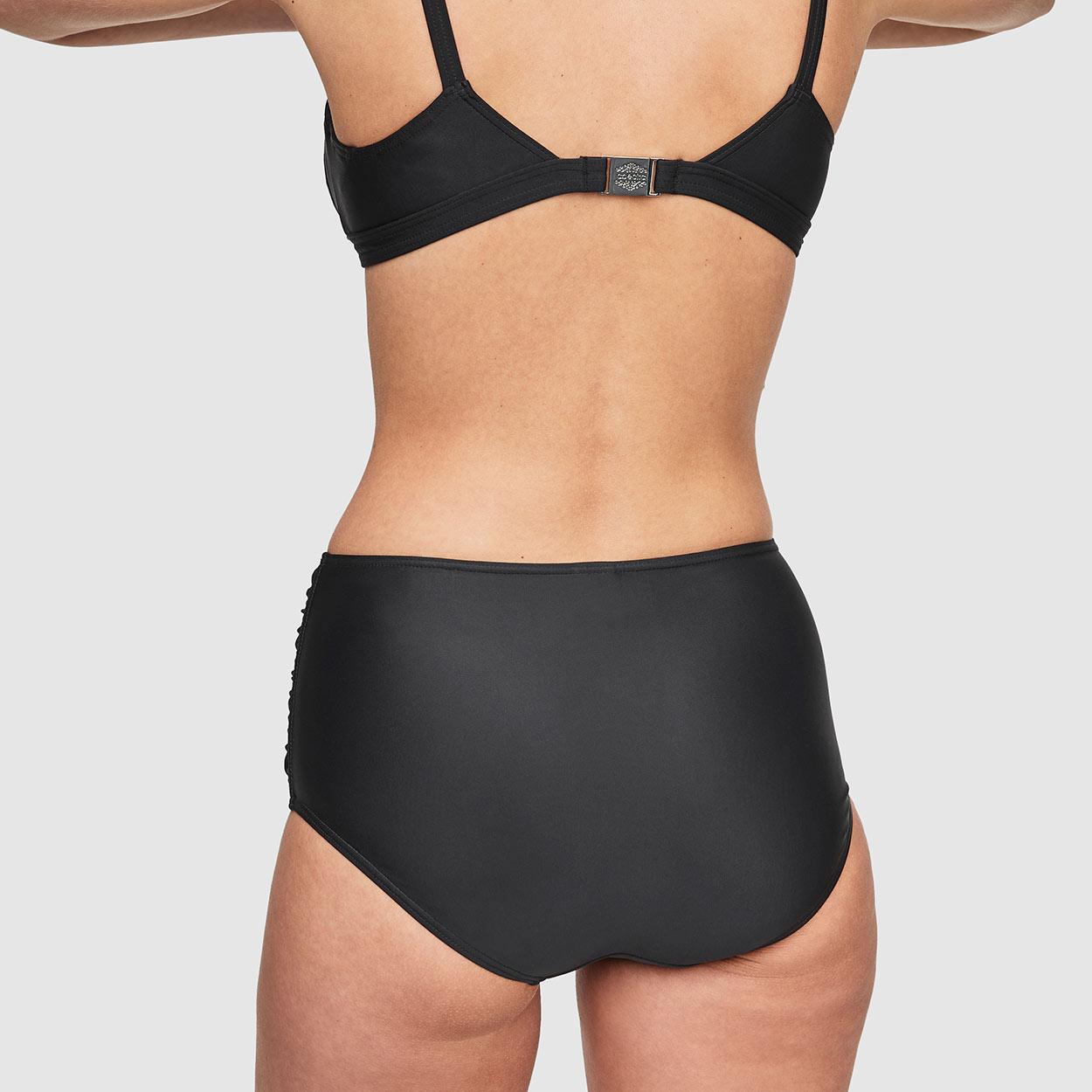 Abecitas Bikini-Oberteil mit Bügel Modell Capri Unique in Farbe schwarz - Rückansicht mit Maxislip